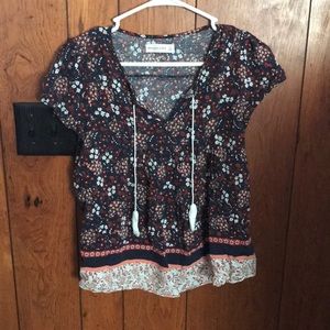 Abercrombie & Fitch flower top with tassels
